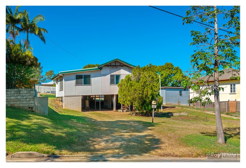 Photo - 17 Kennedy Street, The Range QLD 4700 - Image 9