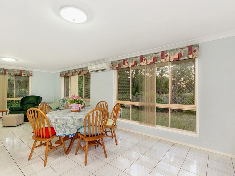 Photo - 17 Kentia Street, Carseldine QLD 4034 - Image 4