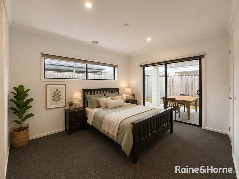 Photo - 17 Kenyan Avenue, Clyde VIC 3978 - Image 12