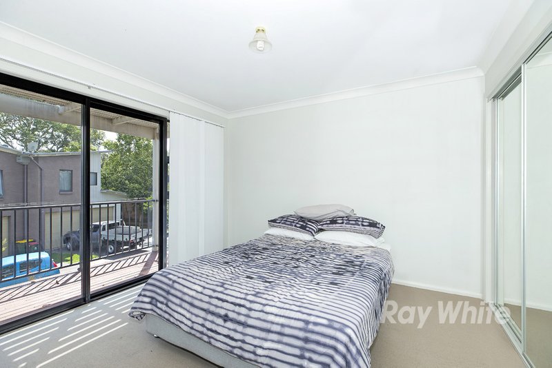 Photo - 17 Kestrel Circuit, Shortland NSW 2307 - Image 7