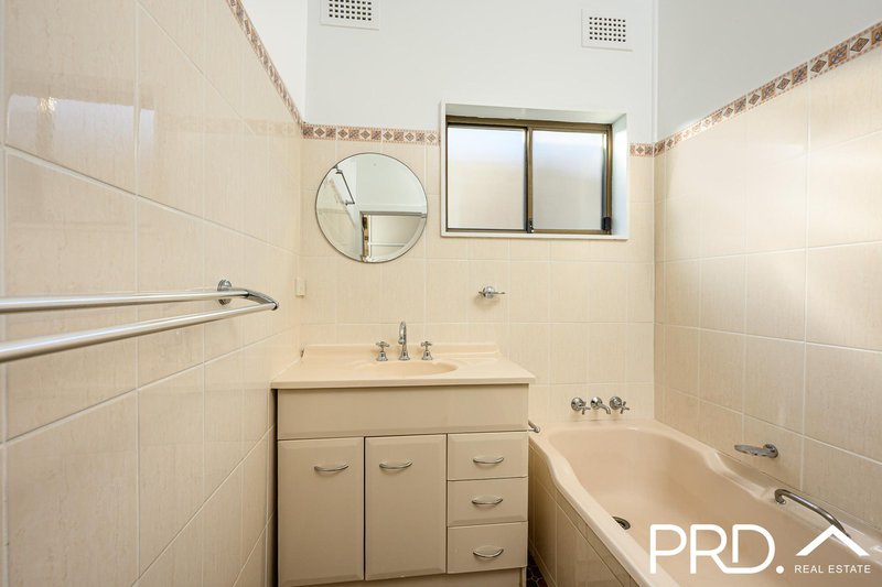 Photo - 17 Killara Avenue, Panania NSW 2213 - Image 6