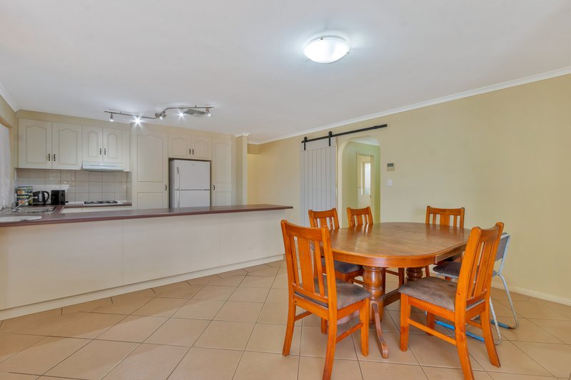 Photo - 17 Kingate Boulevard, Blakeview SA 5114 - Image 10