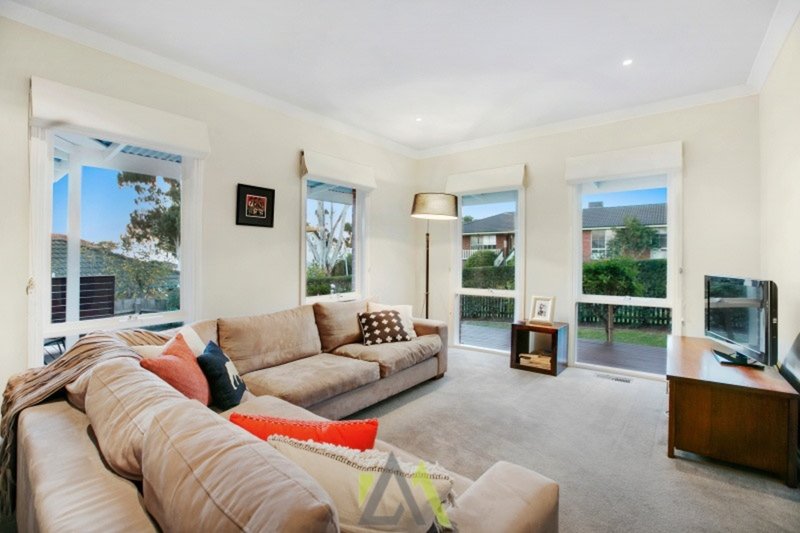 Photo - 17 Kingston Heights, Frankston VIC 3199 - Image 6