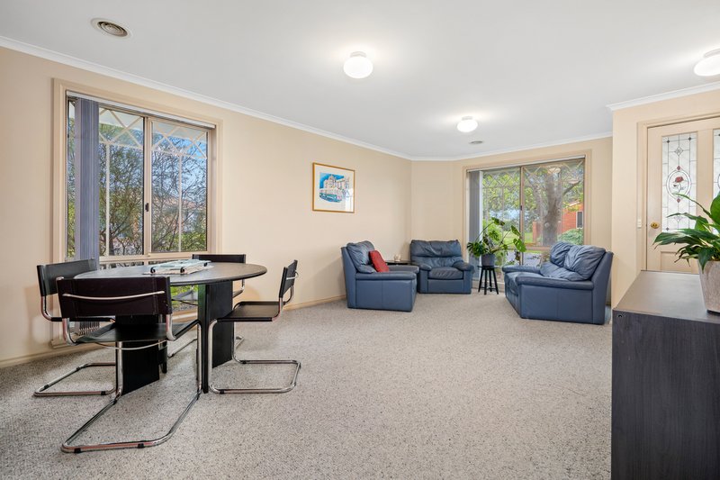 Photo - 1/7 Kookaburra Walk, South Morang VIC 3752 - Image 4