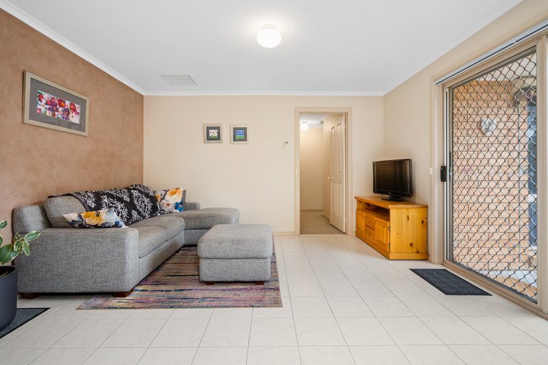 Photo - 1/7 Kookaburra Walk, South Morang VIC 3752 - Image 7