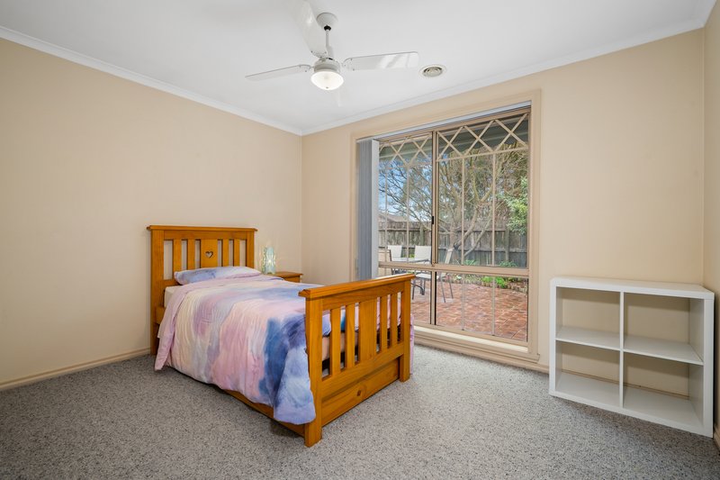 Photo - 1/7 Kookaburra Walk, South Morang VIC 3752 - Image 9