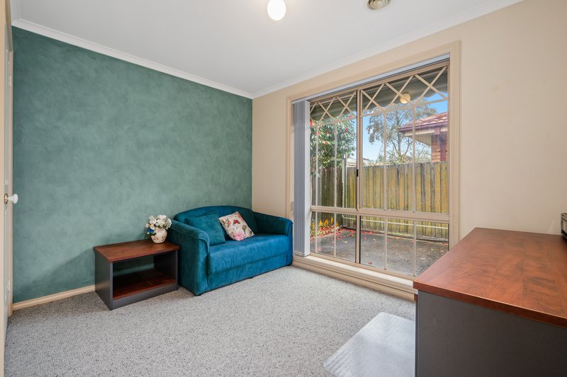 Photo - 1/7 Kookaburra Walk, South Morang VIC 3752 - Image 10