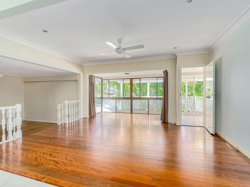 Photo - 17 Koolewong Street, Stafford Heights QLD 4053 - Image 5