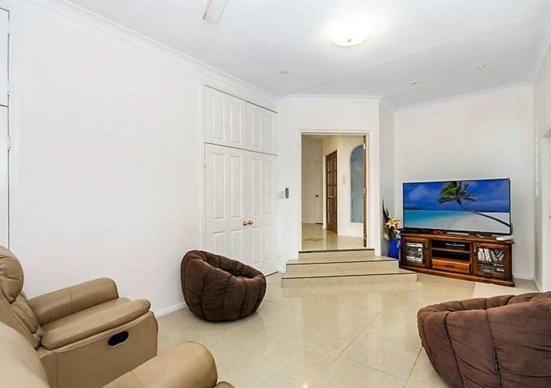 Photo - 17 Kurrajong Court, Bushland Beach QLD 4818 - Image 2