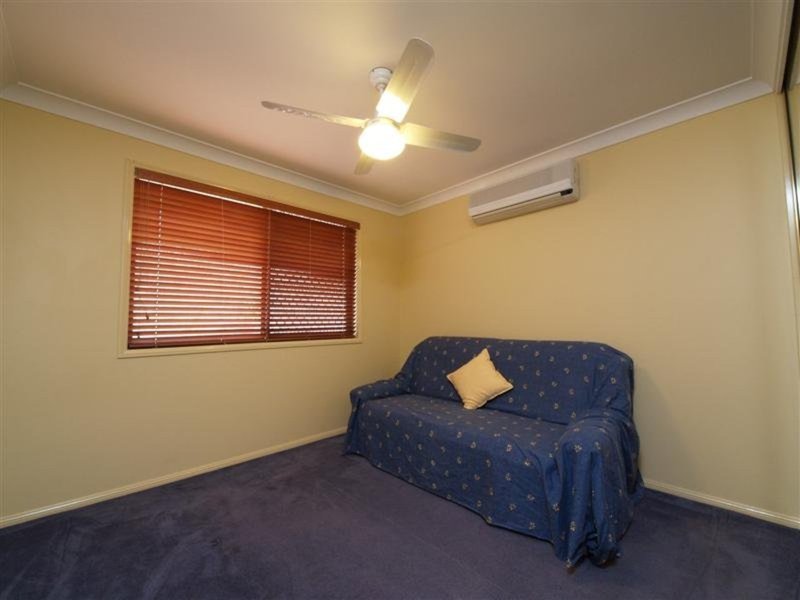 Photo - 17 Laceflower Crescent, Eatons Hill QLD 4037 - Image 18