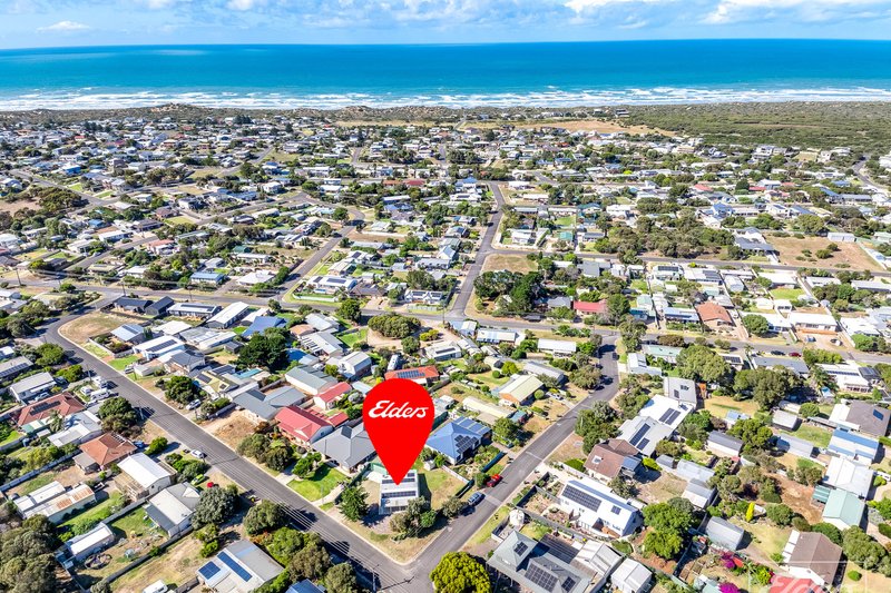 Photo - 17 Lacrington Street, Goolwa Beach SA 5214 - Image 3