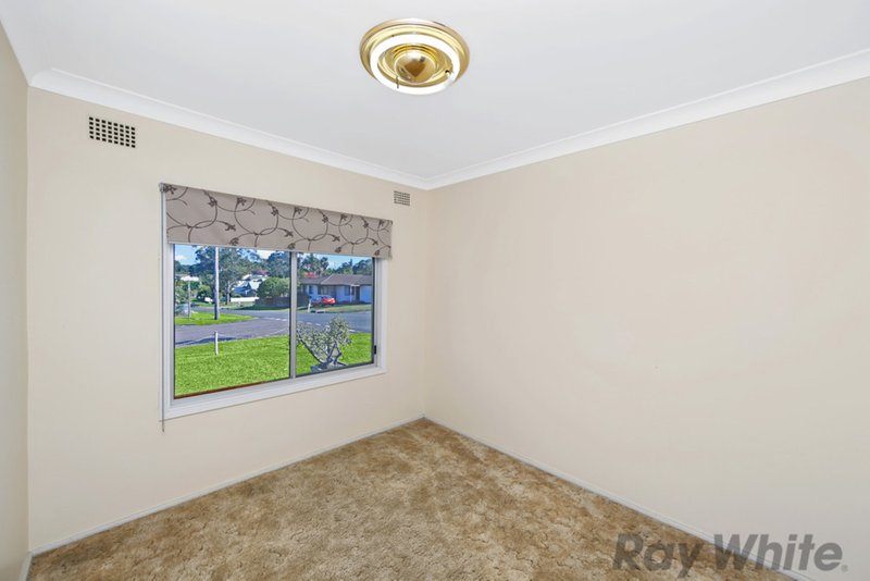 Photo - 17 Laelana Avenue, Budgewoi NSW 2262 - Image 4