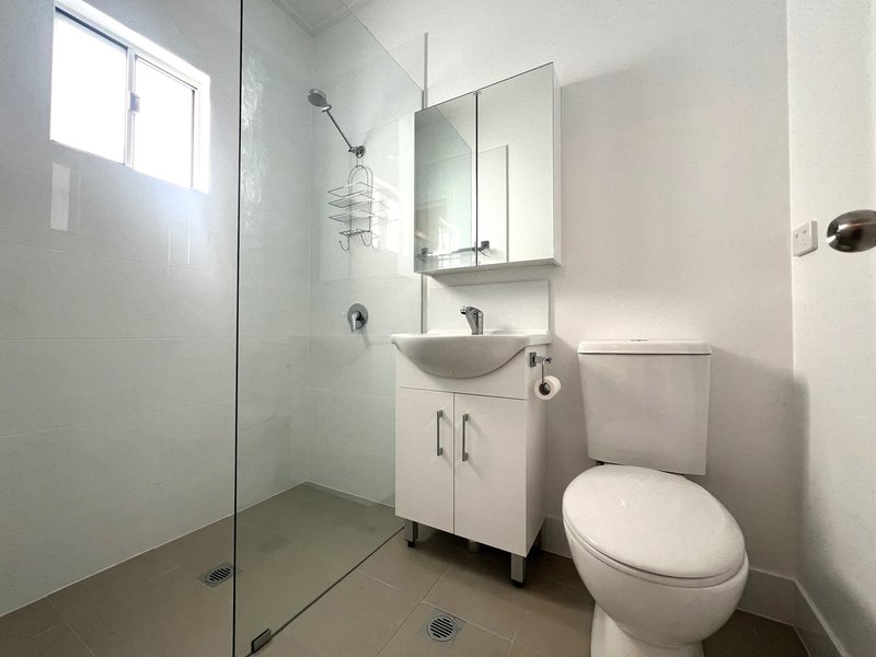 Photo - 17 Lake Street, Budgewoi NSW 2262 - Image 10