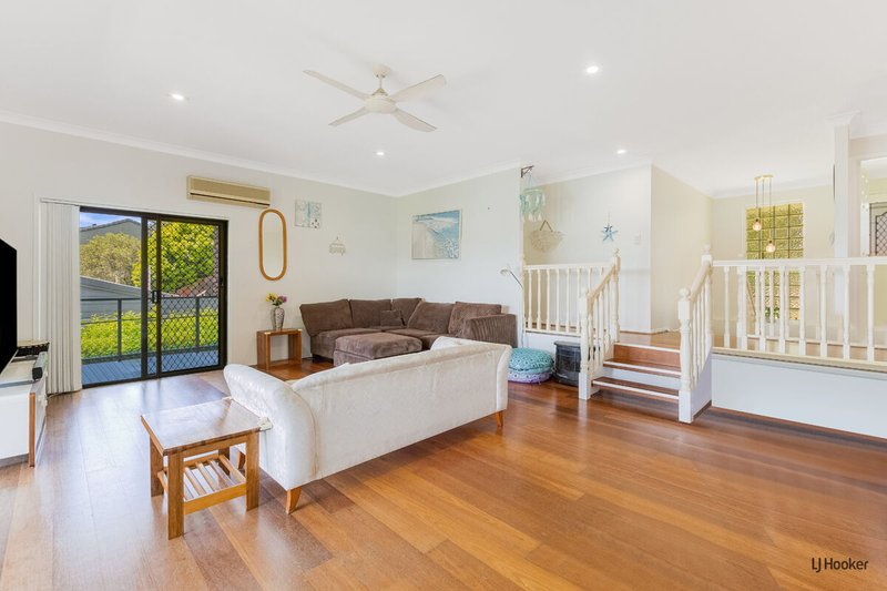 Photo - 17 Lakeview Parade, Tweed Heads South NSW 2486 - Image 12