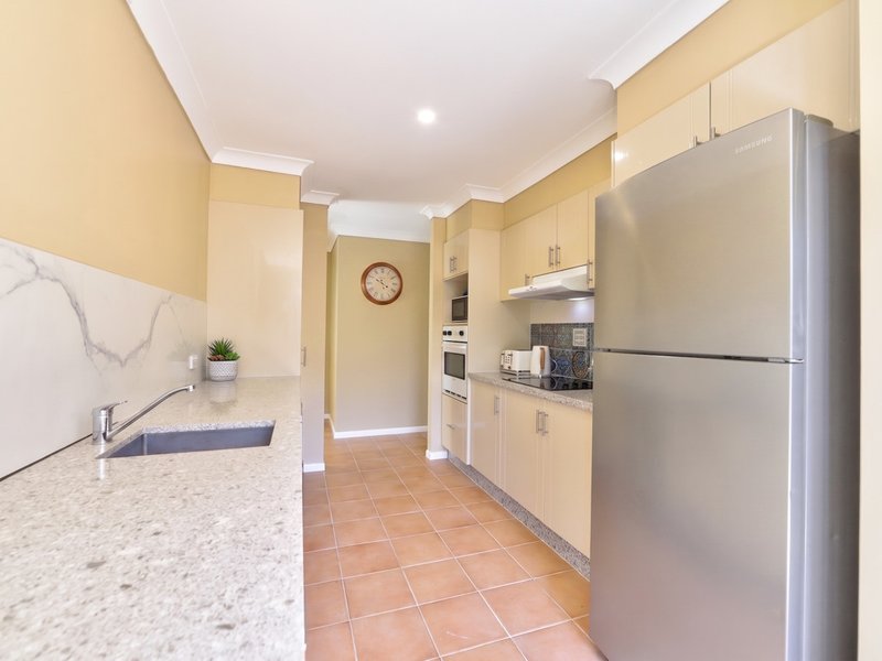 Photo - 17 Lambor Drive, Mudgeeraba QLD 4213 - Image 4