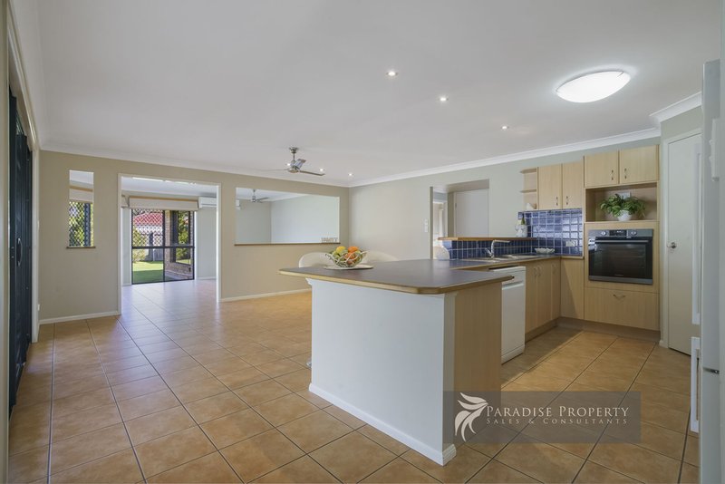 Photo - 17 Lamington Pl , Parkinson QLD 4115 - Image 6