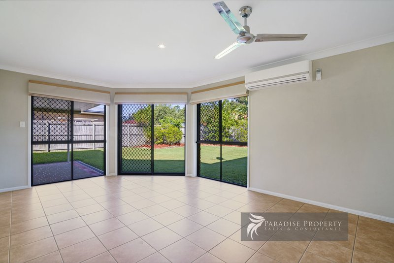 Photo - 17 Lamington Pl , Parkinson QLD 4115 - Image 9