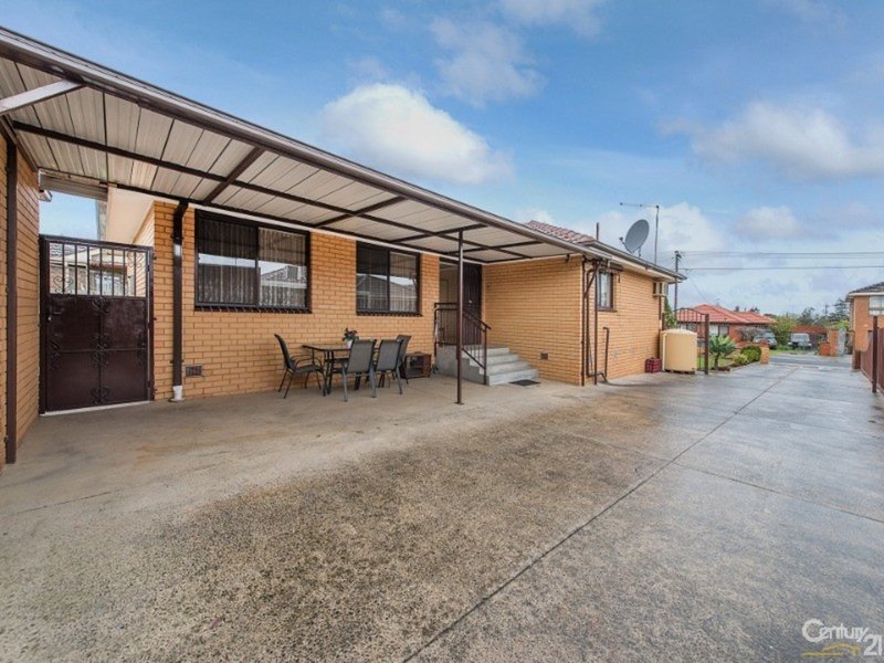 Photo - 17 Lanark Street, Clayton South VIC 3169 - Image 6