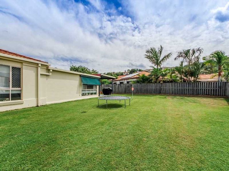 Photo - 17 Lancashire Drive, Mudgeeraba QLD 4213 - Image 4