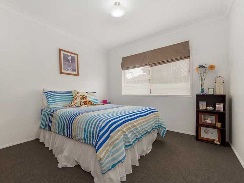 Photo - 17 Lancashire Drive, Mudgeeraba QLD 4213 - Image 11