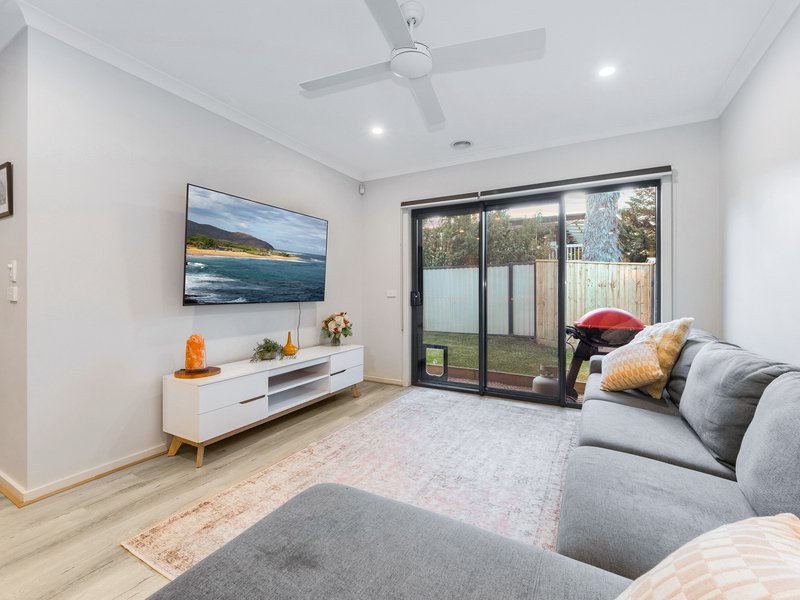 Photo - 17 Landscape Boulevard, Hampton Park VIC 3976 - Image 12