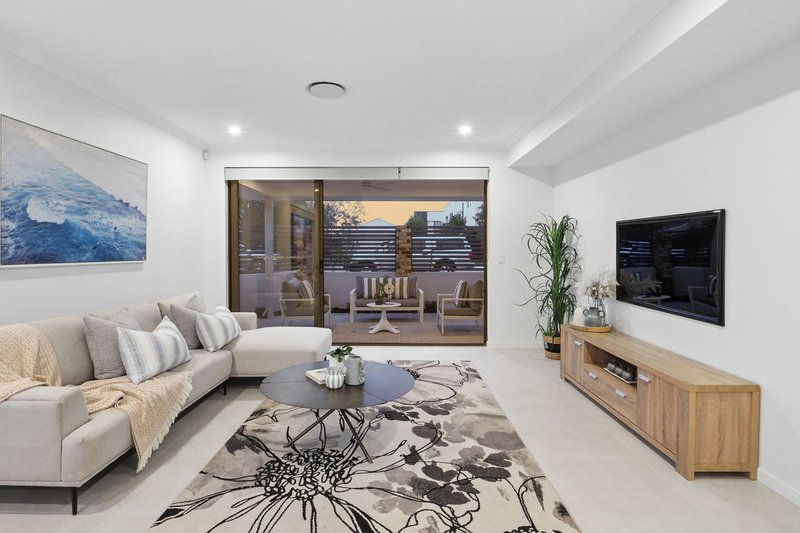 Photo - 17 Laurence Road, Innaloo WA 6018 - Image 9