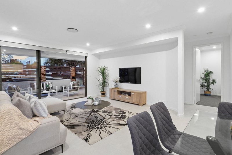 Photo - 17 Laurence Road, Innaloo WA 6018 - Image 10