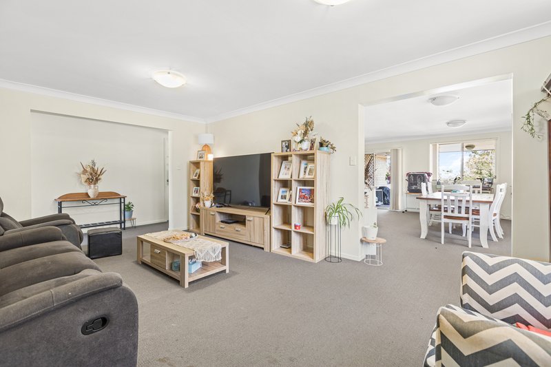 Photo - 17 Laurie Drive, Raworth NSW 2321 - Image 4