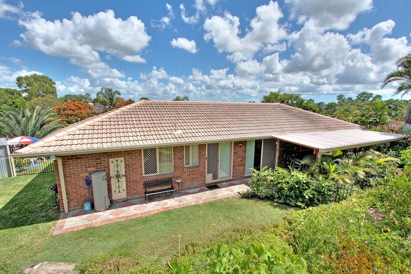 Photo - 17 Leighton Drive, Edens Landing QLD 4207 - Image 11