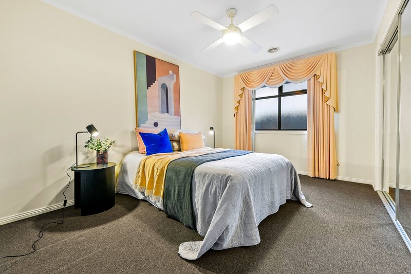 Photo - 17 Len George Drive, Keysborough VIC 3173 - Image 15