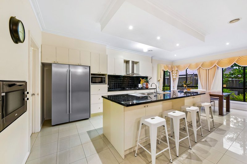 Photo - 17 Len George Drive, Keysborough VIC 3173 - Image 6