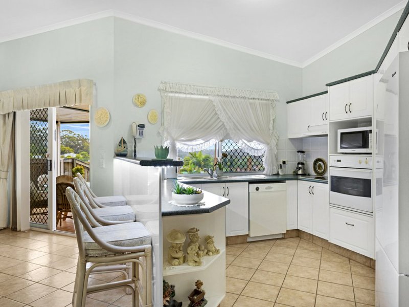 Photo - 17 Leopard Avenue, Elanora QLD 4221 - Image 8