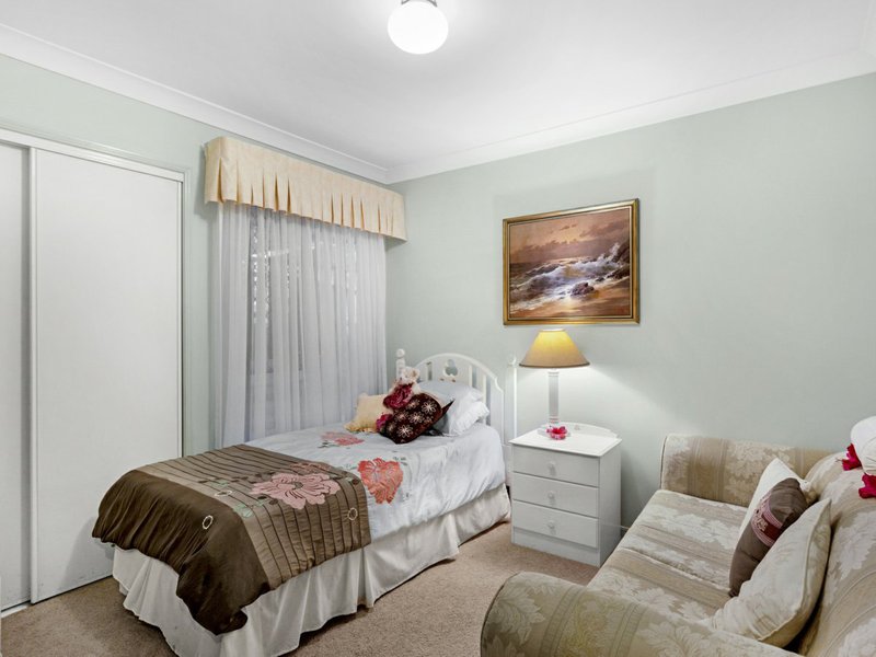 Photo - 17 Leopard Avenue, Elanora QLD 4221 - Image 21