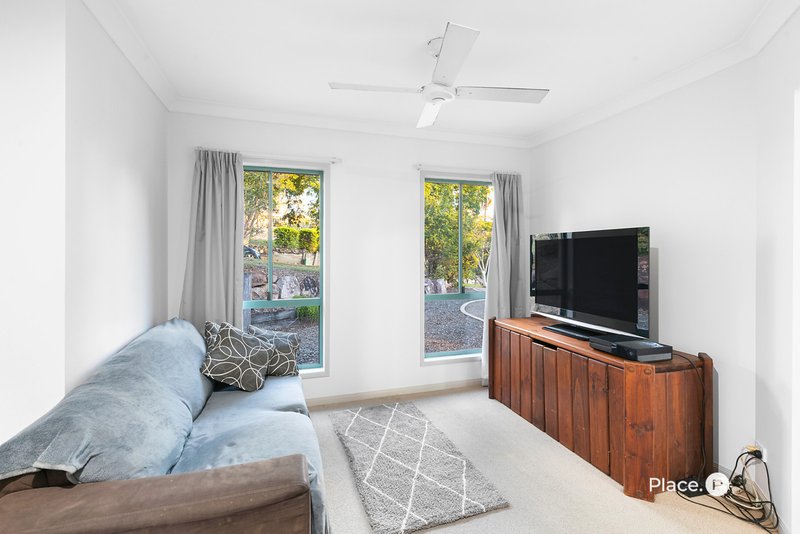 Photo - 17 Leopard Tree Crescent, Sinnamon Park QLD 4073 - Image 15