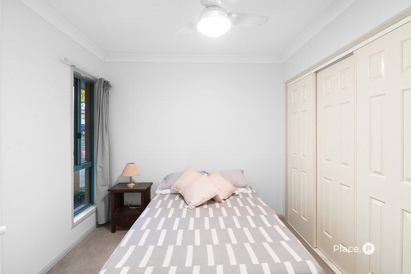 Photo - 17 Leopard Tree Crescent, Sinnamon Park QLD 4073 - Image 16