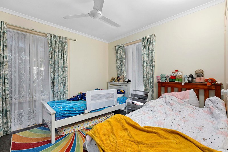 Photo - 17 Lester Crescent, Torquay QLD 4655 - Image 13