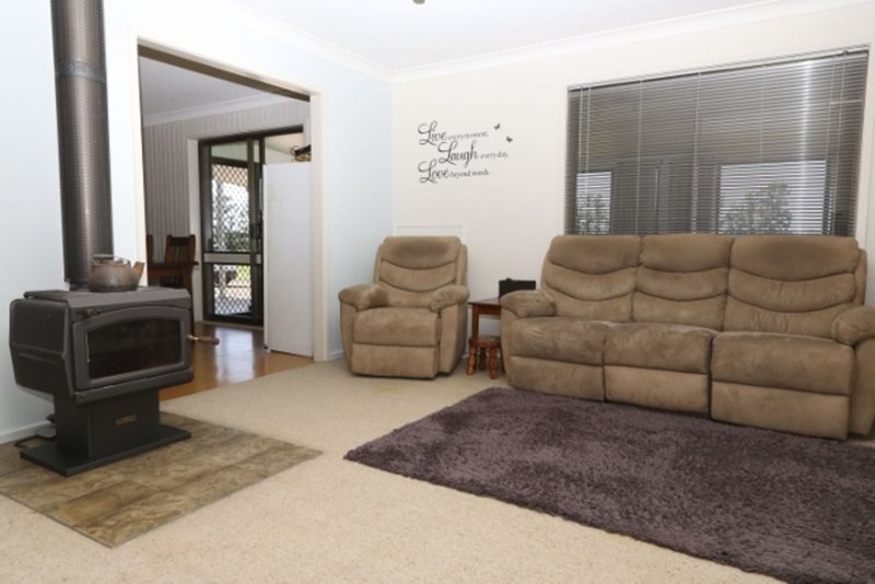 Photo - 17 Lewis Road, Leeton NSW 2705 - Image 5