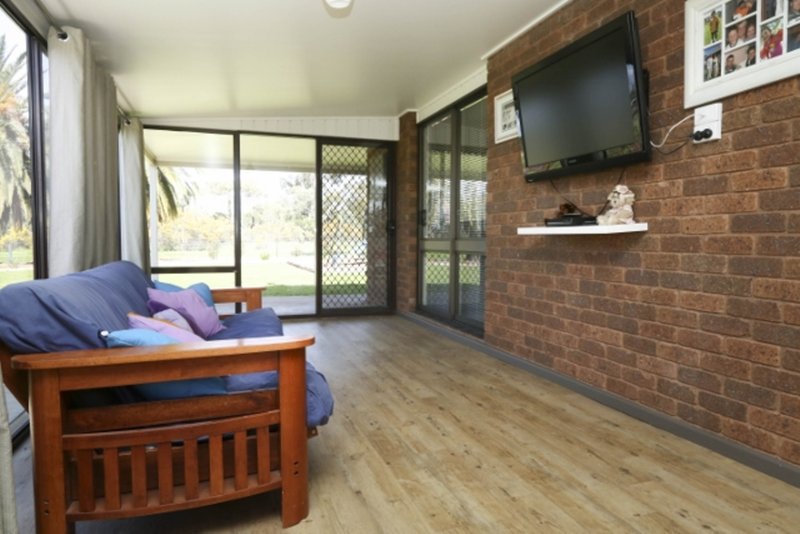 Photo - 17 Lewis Road, Leeton NSW 2705 - Image 14