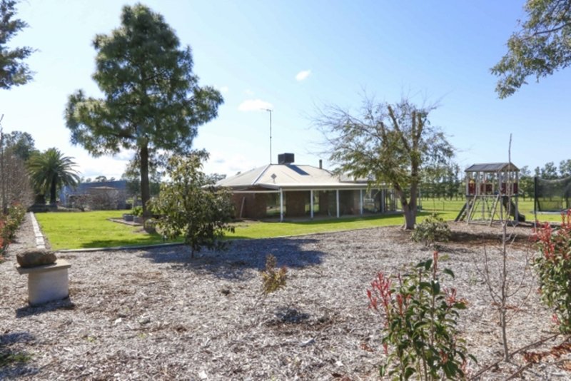 Photo - 17 Lewis Road, Leeton NSW 2705 - Image 19