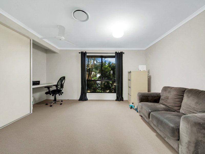 Photo - 17 Linda Street, Tannum Sands QLD 4680 - Image 16