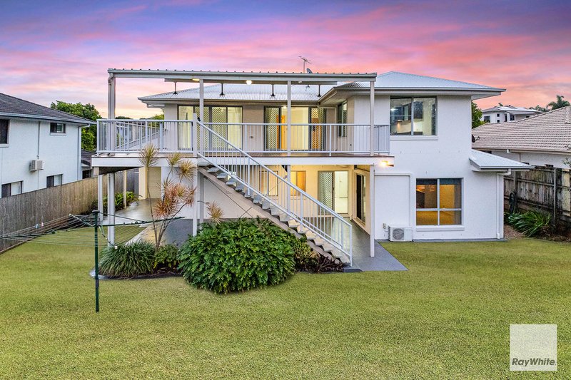 Photo - 17 Lindeman Place, Redland Bay QLD 4165 - Image 11