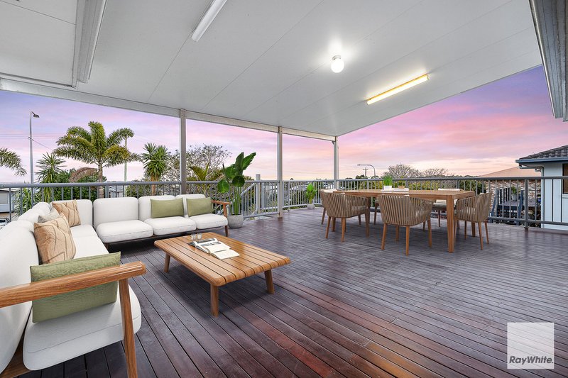 Photo - 17 Lindeman Place, Redland Bay QLD 4165 - Image 19