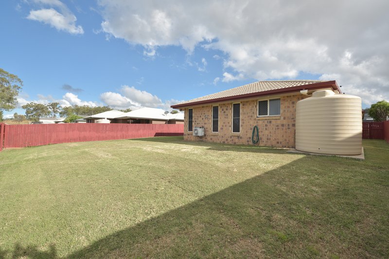 Photo - 17 Liriope Drive, Kirkwood QLD 4680 - Image 4