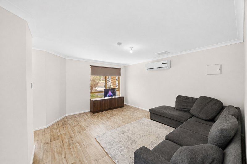 Photo - 17 Littlefair Drive, Withers WA 6230 - Image 4