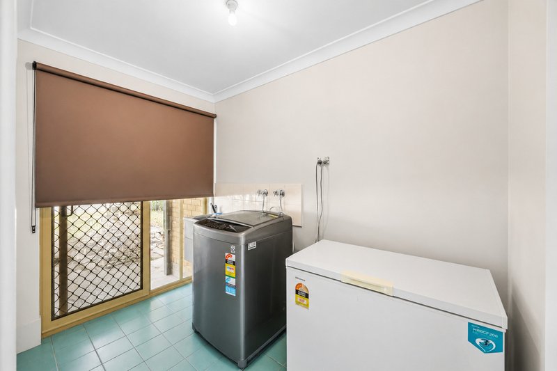 Photo - 17 Littlefair Drive, Withers WA 6230 - Image 9