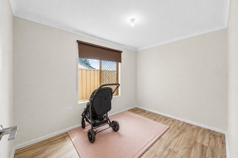Photo - 17 Littlefair Drive, Withers WA 6230 - Image 12