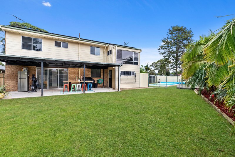 Photo - 17 Lloyd George Grove, Tanilba Bay NSW 2319 - Image 11