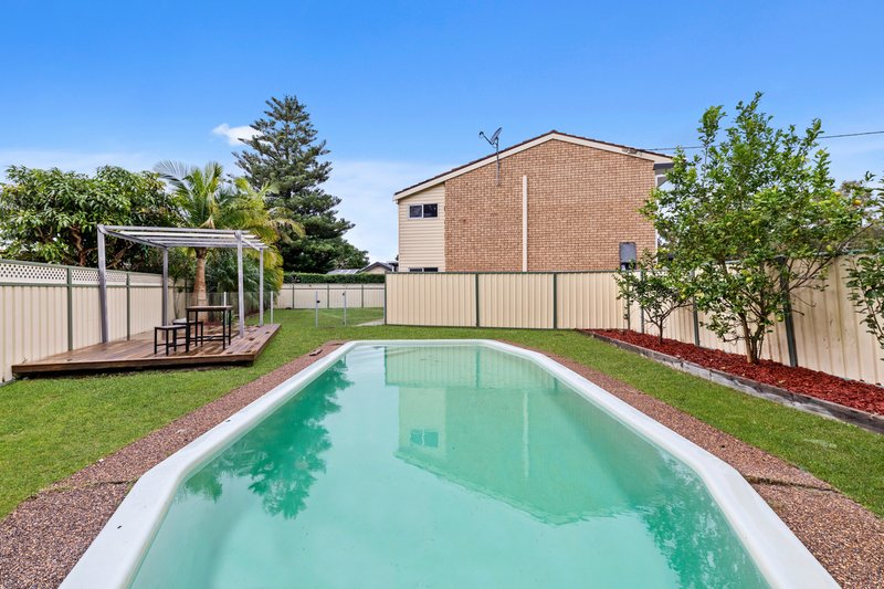 Photo - 17 Lloyd George Grove, Tanilba Bay NSW 2319 - Image 12