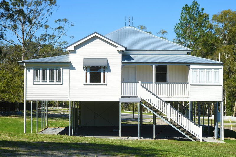 17 Lloyd Street, Beerwah QLD 4519