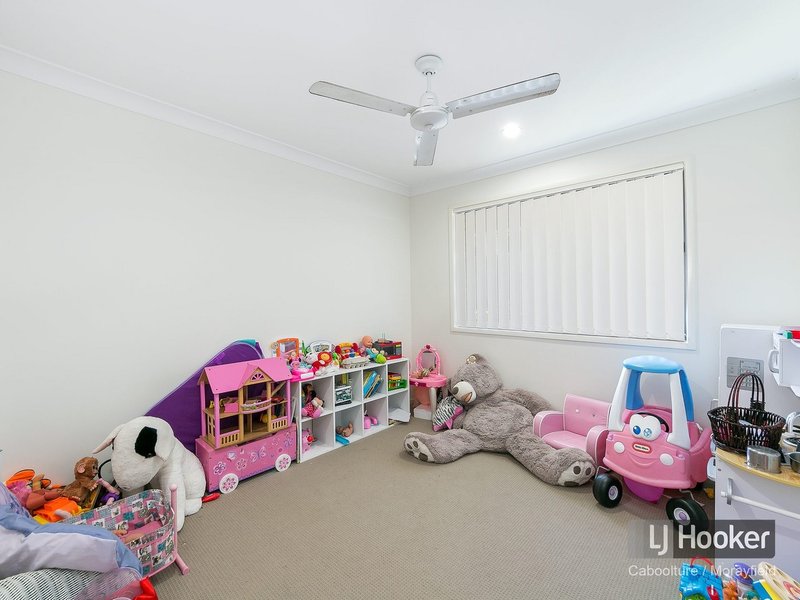 Photo - 17 Lomandra Drive, Morayfield QLD 4506 - Image 7